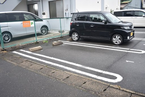 1番にお停めください