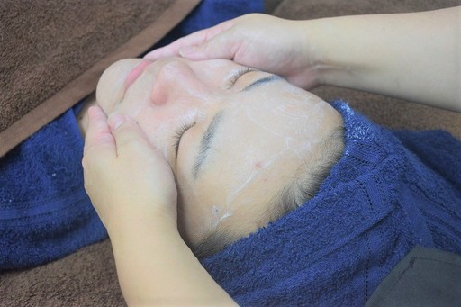 男性もキレイな素肌に
