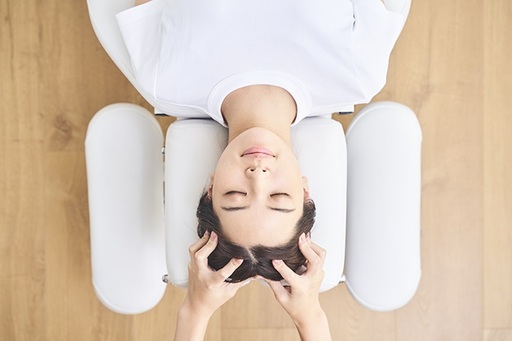 頭部調整で全身スッキリ