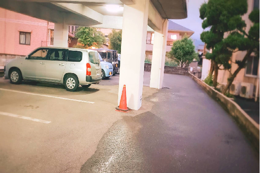 駐車場は手前から7番目★