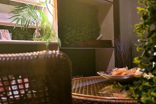 南国をイメージした受付(