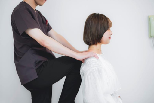 姿勢から整えて美しい身体