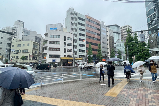 最寄駅からの道順①