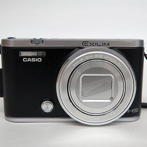 CASIOコンパクトデジタルカメラ